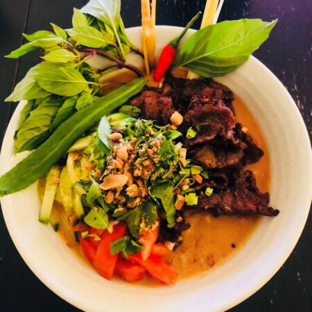44. Hủ tíu Tiều bò (ER,SJ)*